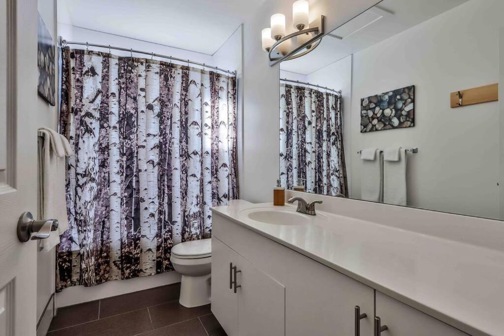 Apartmán Big Mountain Views - Bright 2-Story Corner Unit Canmore Exteriér fotografie