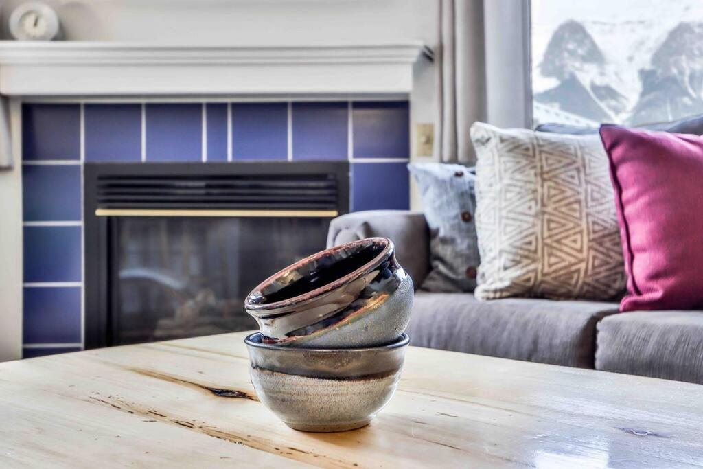 Apartmán Big Mountain Views - Bright 2-Story Corner Unit Canmore Exteriér fotografie